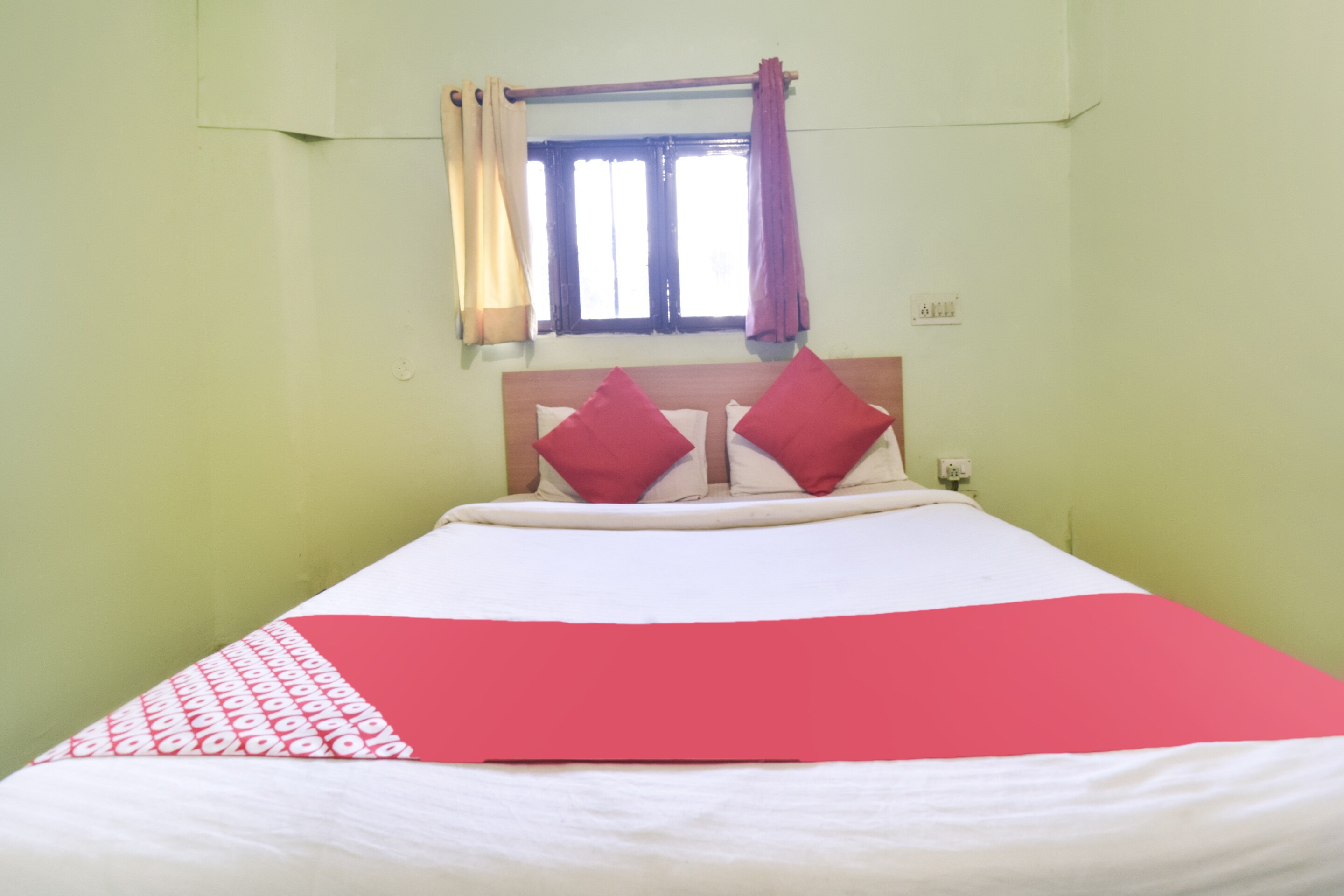 Hotel O Shree Laxmi Palace - Tap to explore photos