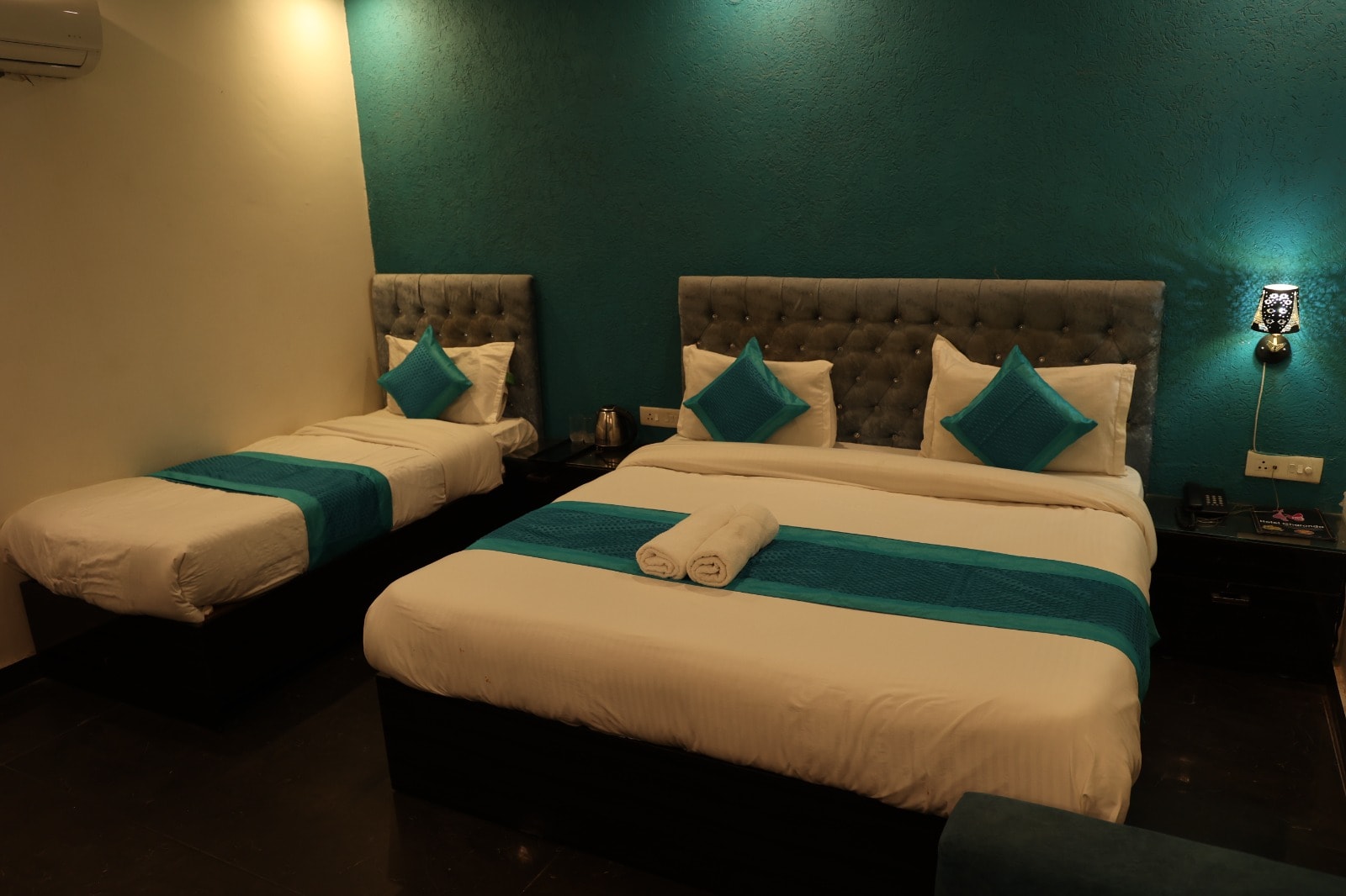 Hotel Gharonda-Ganga Valley View - Tap to explore photos