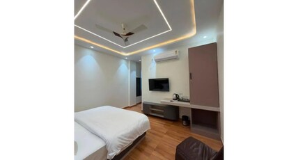 FabHotel The 61 Room Type - Deluxe Room