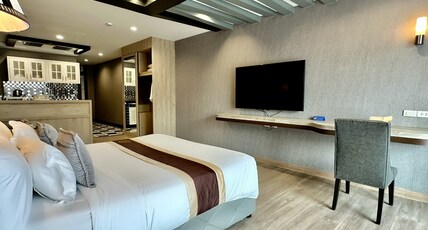 KTK Pattaya Hotel and Residence Room Type - Deluxe suite Double