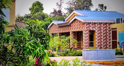 Resort Saikat Saranya Room Type - Wooden Cottage Room