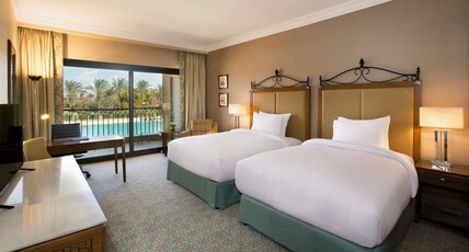Hilton Alexandria King's Ranch Room Type - TWIN GUEST ROOM