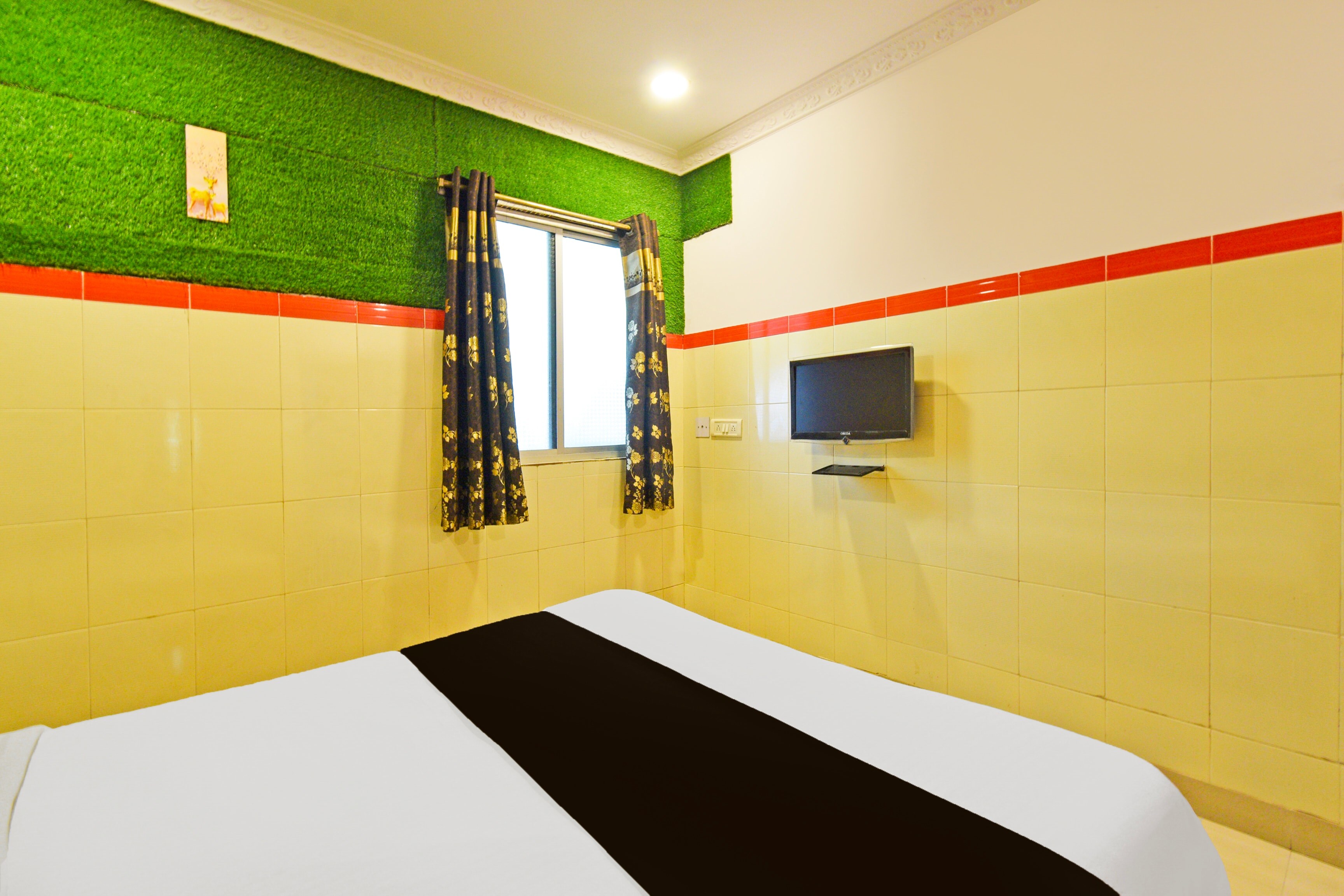 Hotel O MAK RESIDENCE - Tap to explore photos
