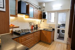 Elegant 3BR Apt in Mohali by Especial Rentals