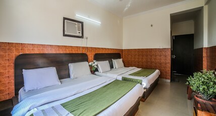 HOTEL TODAY Room Type - DELUXE 4 BED FAMILY AC ROOM with free wifi