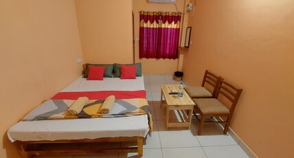 ASR Residence Room Type - Deluxe Double AC