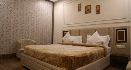 THE SHYAM PALACE HOTEL AND RESORT Room Type - Super Deluxe Room THE SHYAM PALACE HOTEL AND RESORT Room Type - Super Deluxe Room