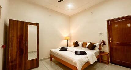 Logbaag Stays Bir Room Type - Standard Room With Private Balcony