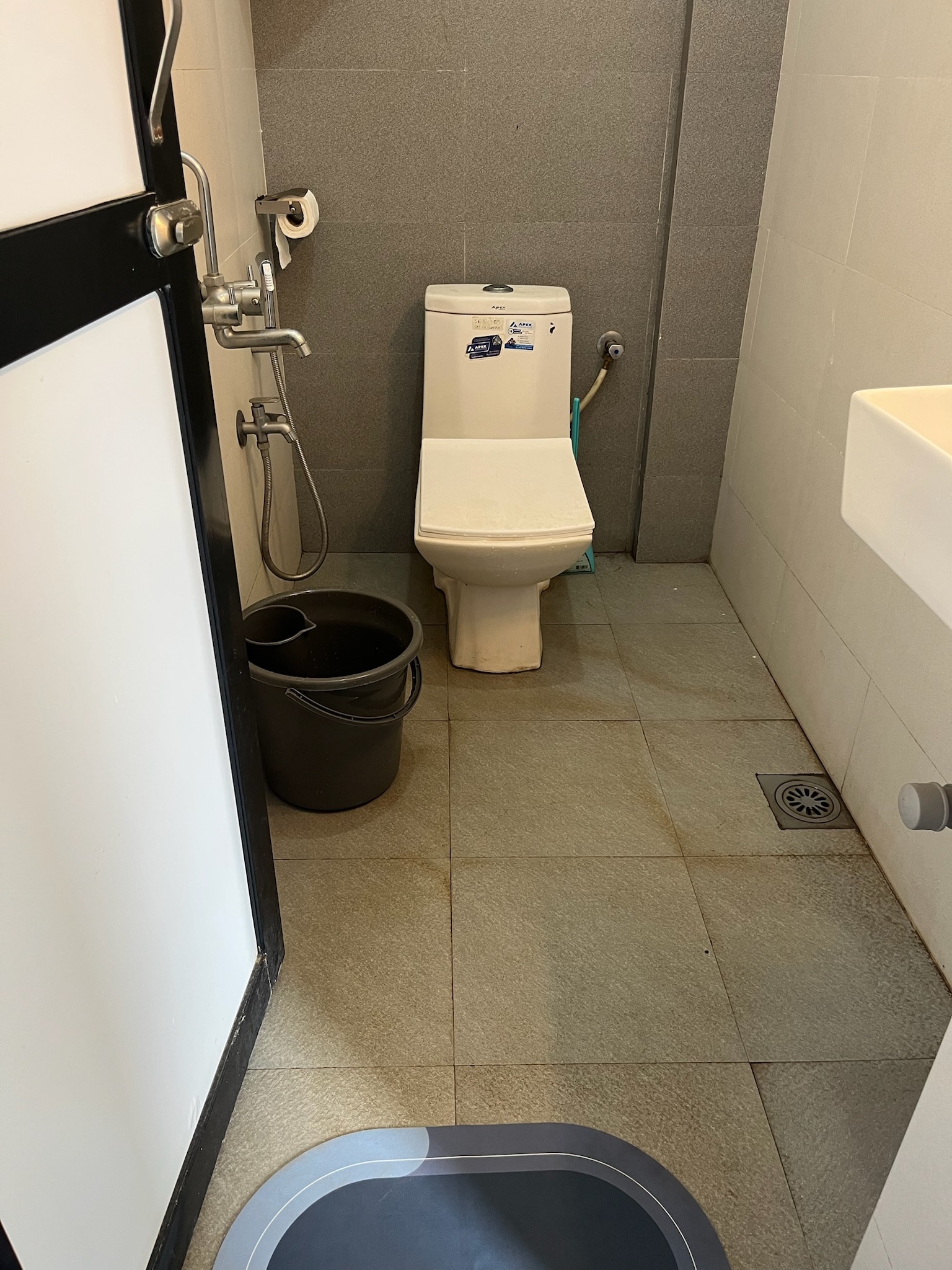 1 BHK for 3 people in Mandrem Goa - Tap to explore photos
