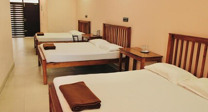 Sri Udupi Hotel Room Type - six Bedded AC room
