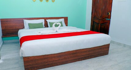 Signature Grande Room Type - Deluxe Double Bed Room Signature Grande Room Type - Deluxe Double Bed Room