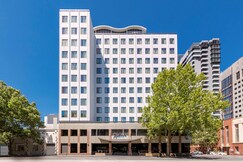 Flagstaff Gardens Hotel Melbourne (Formerly managed by Radisson)