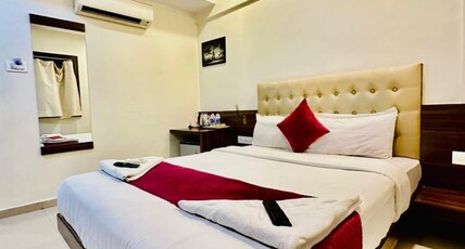 Hotel Mumbai International  Near T2 Room Type - Deluxe  Room