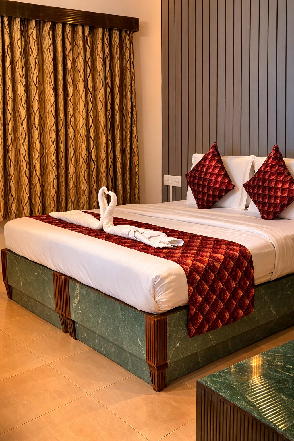 Senhor Angelo Resort - Tap to explore photos