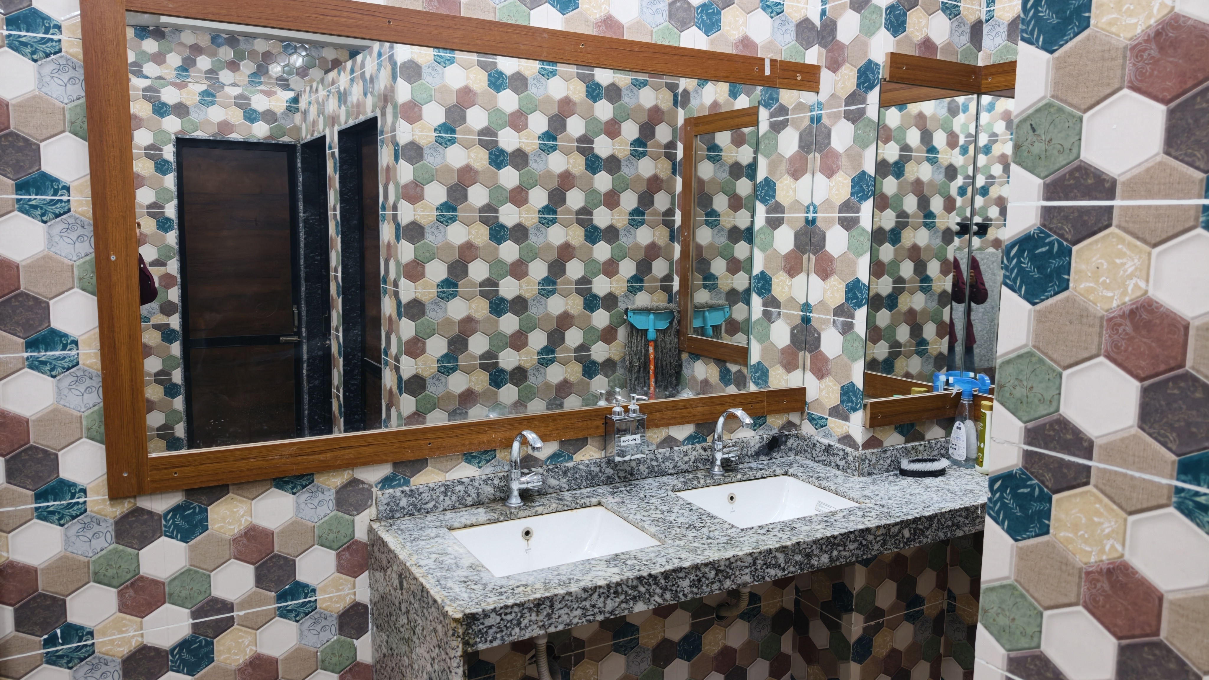 Suvidha Dormitory Hotel - Tap to explore photos