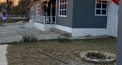 Bell Vue Cottages| Mountain-view Rooms Room Type - Family Room