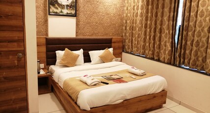 Hotel Golden City Room Type - Super Deluxe Ac Room