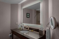DoubleTree by Hilton Burlington Vermont