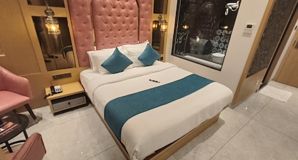 HOTEL OCEAN RESIDENCY Room Type - Suite Room with Bathtub