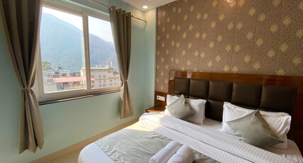 Hotel Kaanha Residency Inn by Shree Krishna Hospitality Room Type - Deluxe Room with Balcony