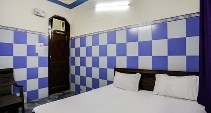 Hotel Ambica Room Type - Deluxe Room