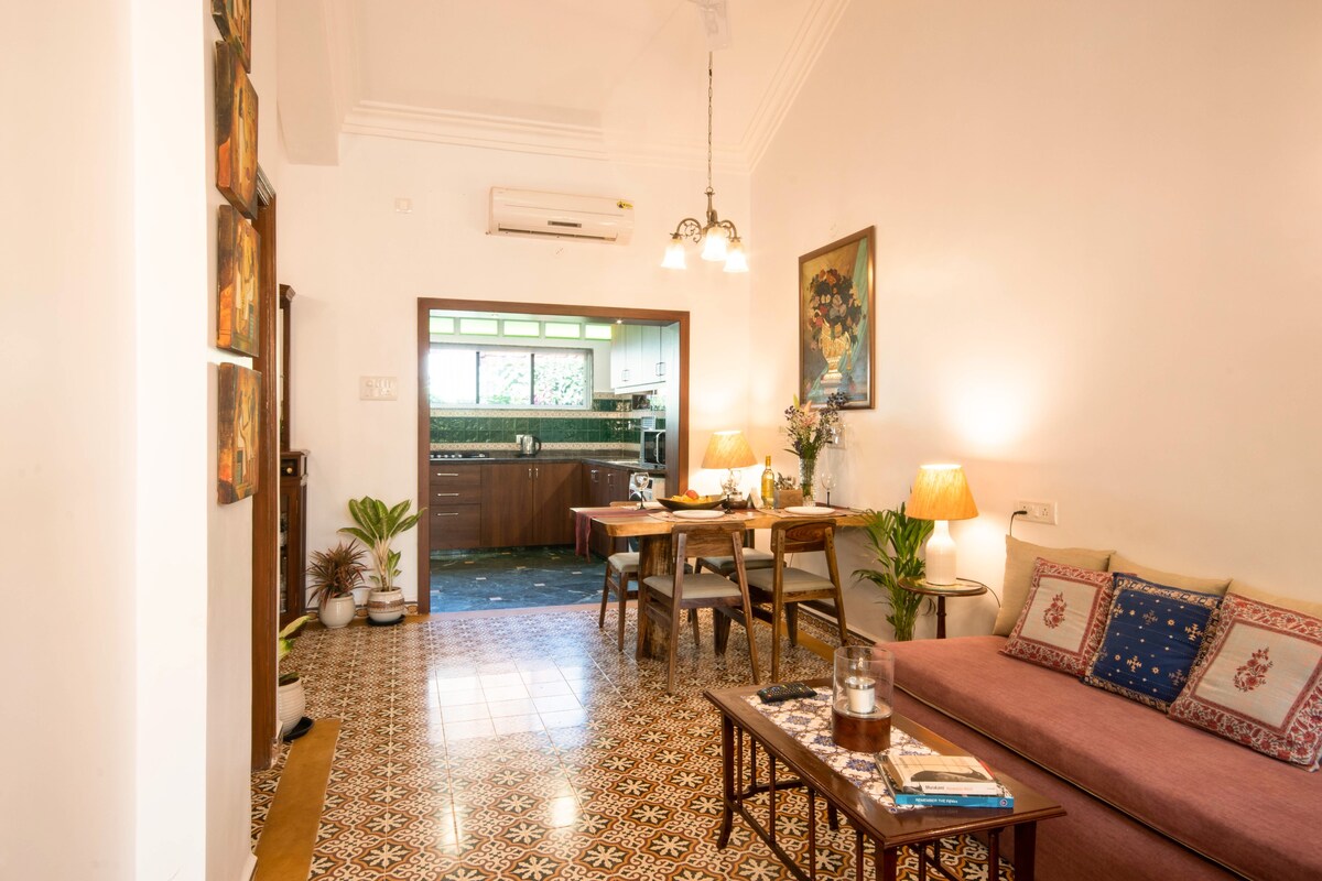 Goan Style One Bedroom Cottage in Anjuna - Tap to explore photos
