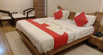 Praveen International Hotel Room Type - Super Deluxe Room