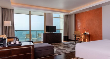 Radisson Blu Hotel, Conakry Room Type - Junior Suite-Balcony-Ocean View