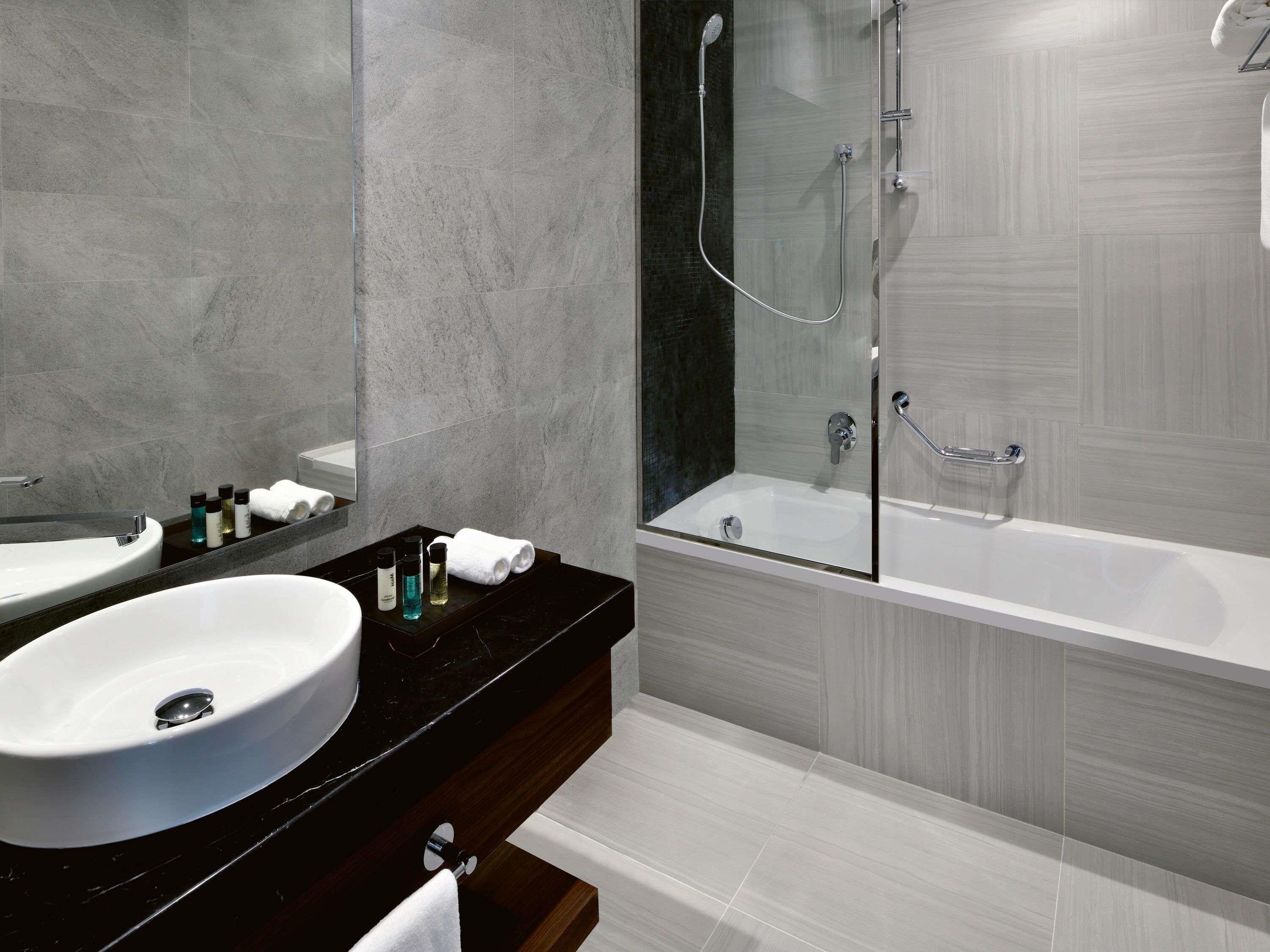 Movenpick Hotel Downtown Dubai - Tap to explore photos