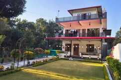 Kalakriti Retreat A Scenic 4 BR Cottage in Rishikesh by Homihuts