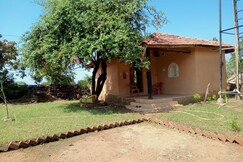 Berry hideout stay house