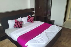 Hotel The Ladakh Residency