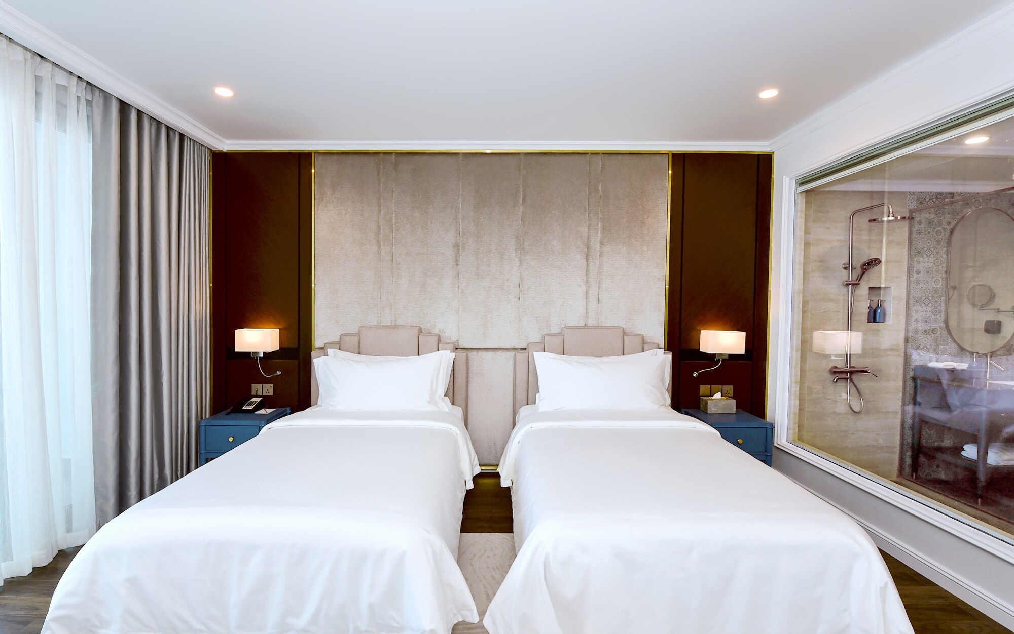 Centara Hotel & Residences Van Don - Tap to explore photos
