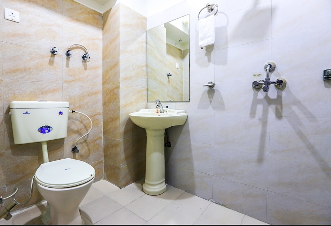 Hotel Venus 5 Min. Walking Distance from Dargah - Tap to explore photos