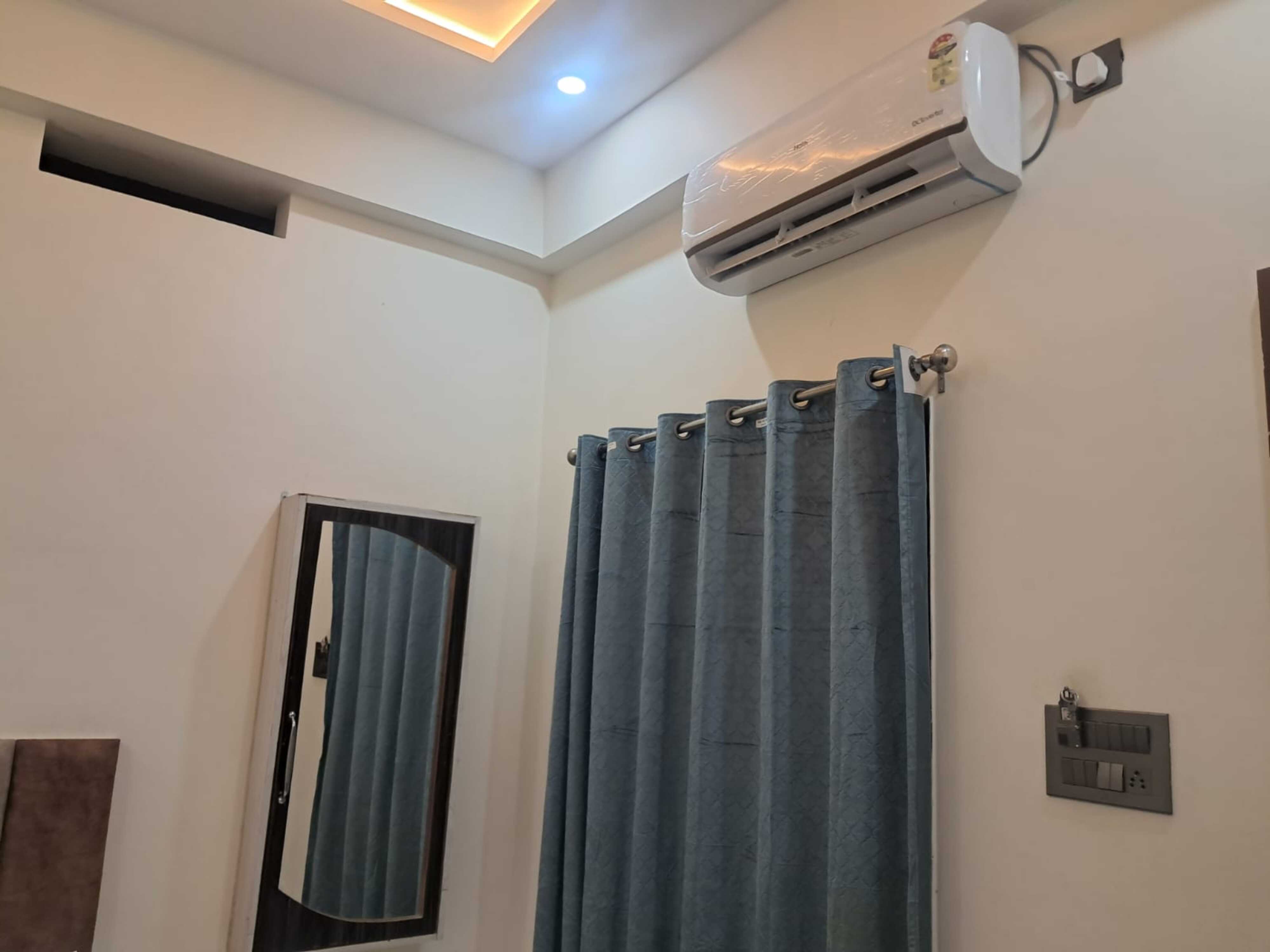 Om Mukunda Homestay - Tap to explore photos