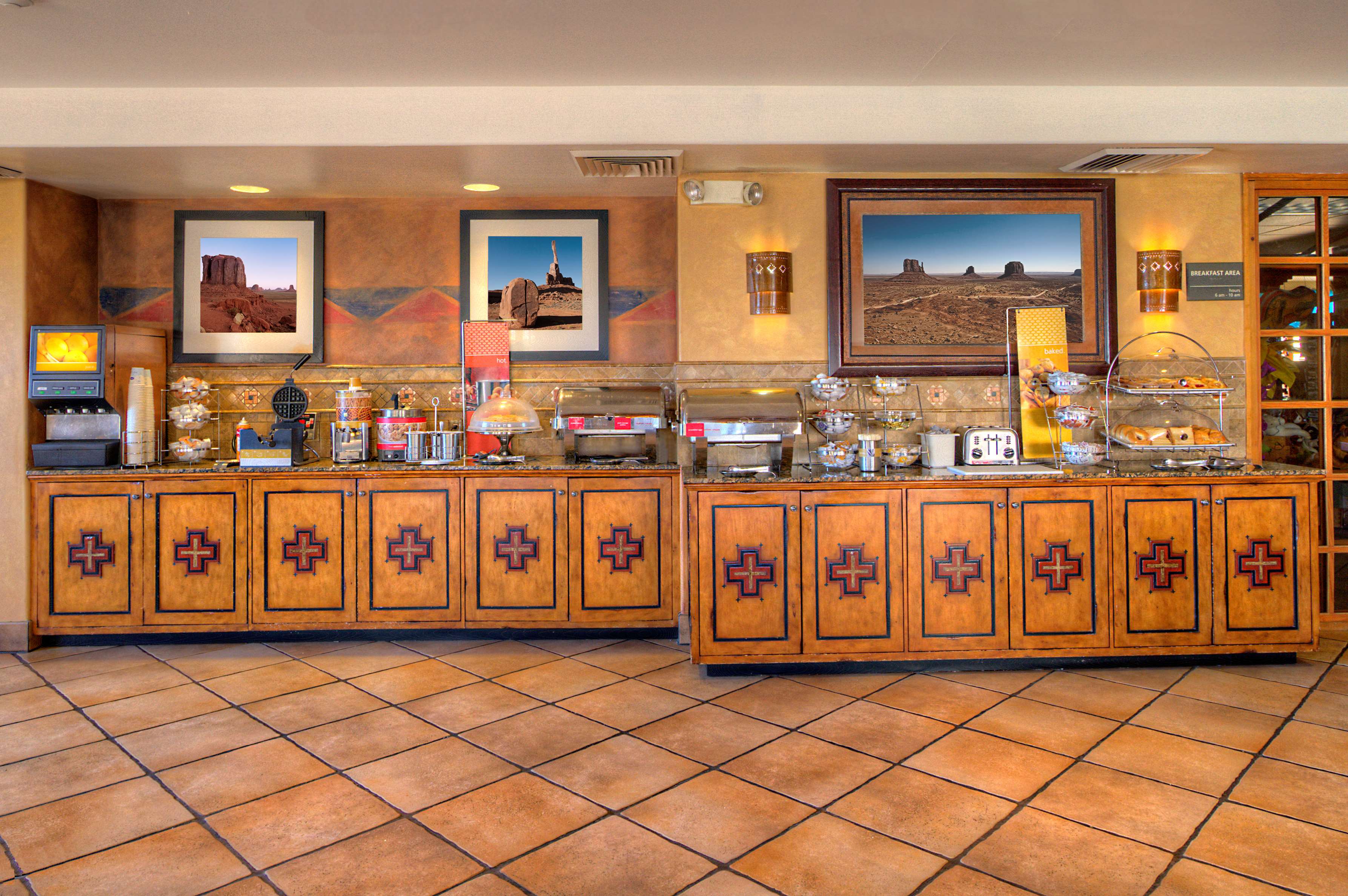Hampton Inn Kayenta Monument Valley - Tap to explore photos