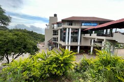 Hill Dale Resort (Crystal Court)