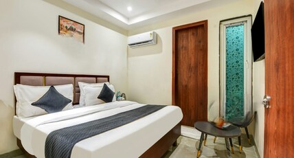 Hotel SS Near IGI Airport Room Type - Standard Room with City View