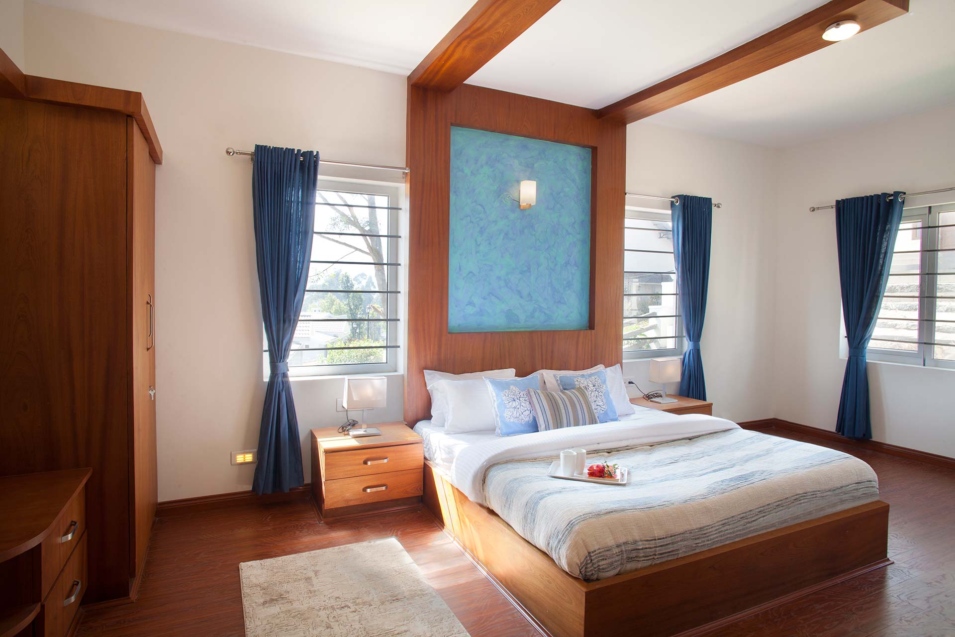 StayVista at Villa Misty Oaks - Tap to explore photos