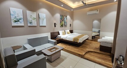 Omira Prime Hotels and Banquet Room Type - Luxury Suite