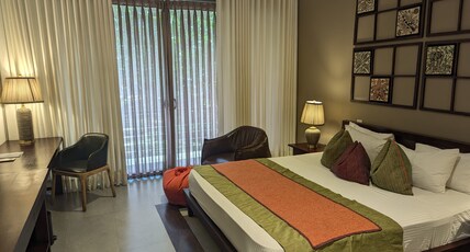 Sigiriana Resort by Thilanka Room Type - Deluxe Triple Room with Balcony Sigiriana Resort by Thilanka Room Type - Deluxe Triple Room with Balcony