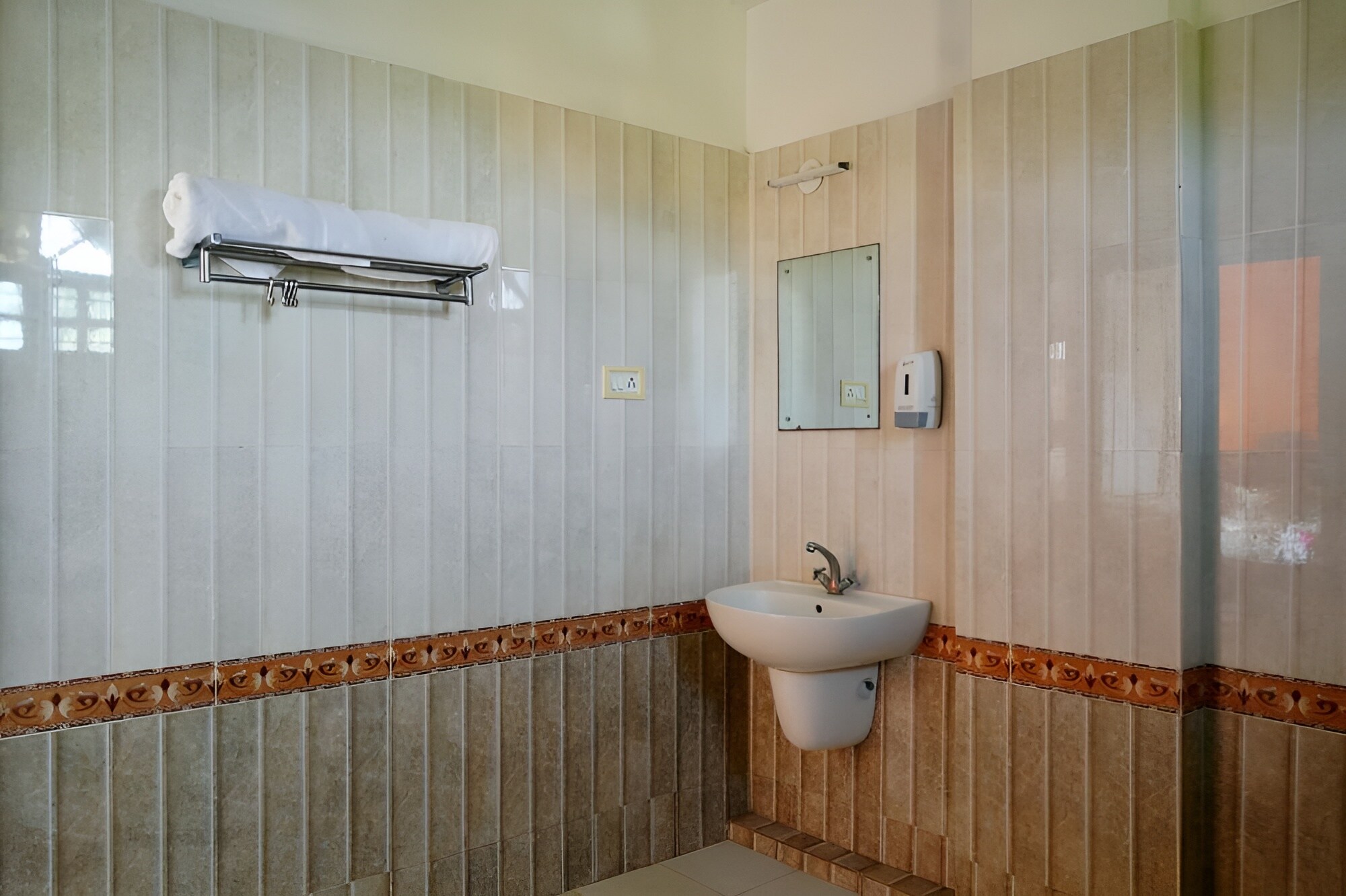 Ocean Bay Ayurvedic Beach Resort - Tap to explore photos