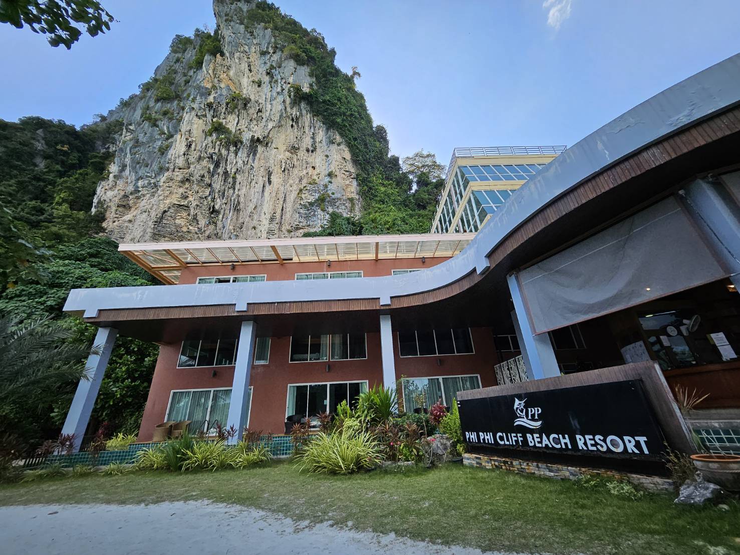Phi Phi Cliff Beach Resort - Tap to explore photos