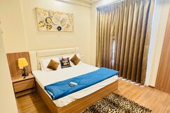 Luxury Studio Apartment Near Expo Mart