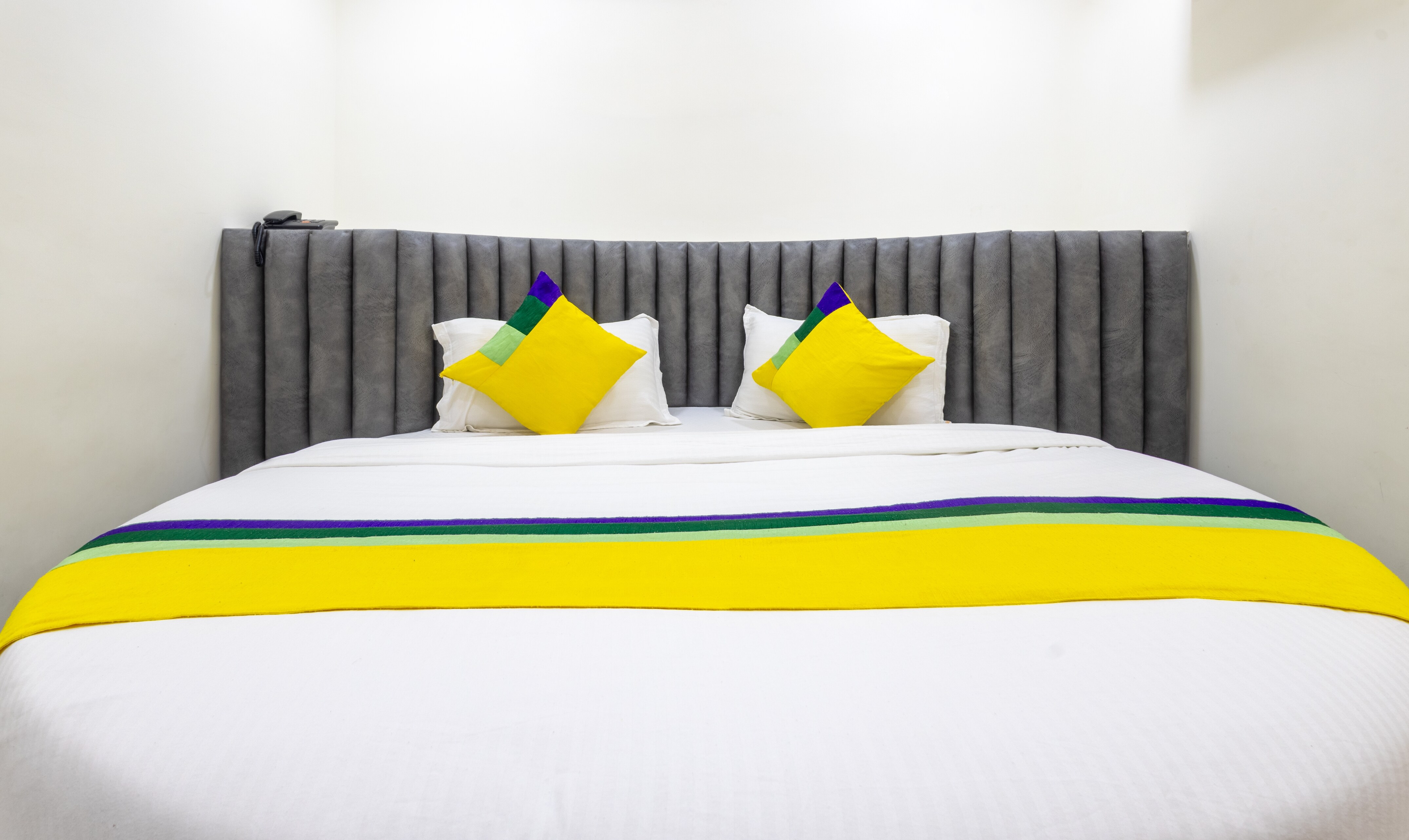 Itsy Hotels Signature, Nehru Nagar - Tap to explore photos