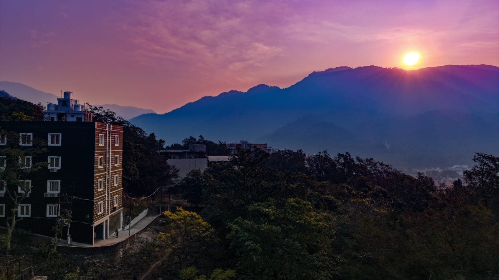 Hotel Celestial Ganges - Tap to explore photos