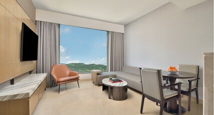 Le Meridien Navi Mumbai Room Type - Urban Suite, 1 King, Courtyard View