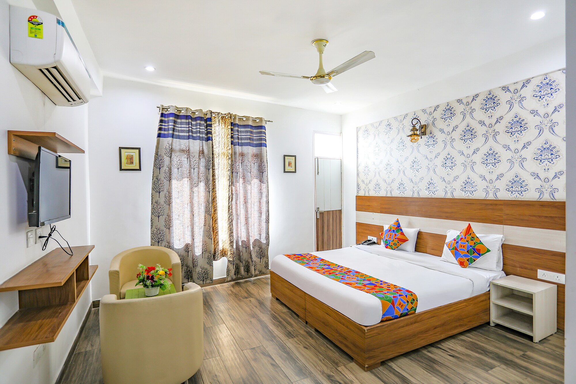FabHotel Aravali Suites - DLF Phase 3 - Tap to explore photos