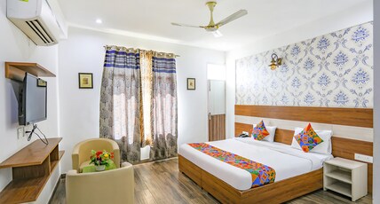 FabHotel Aravali Suites Room Type - Deluxe Room