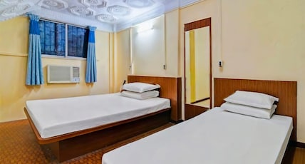 Dear Hotel Room Type - Family Room | Spacious | Near Esplanade & Park Street Dear Hotel Room Type - Family Room | Spacious | Near Esplanade & Park Street